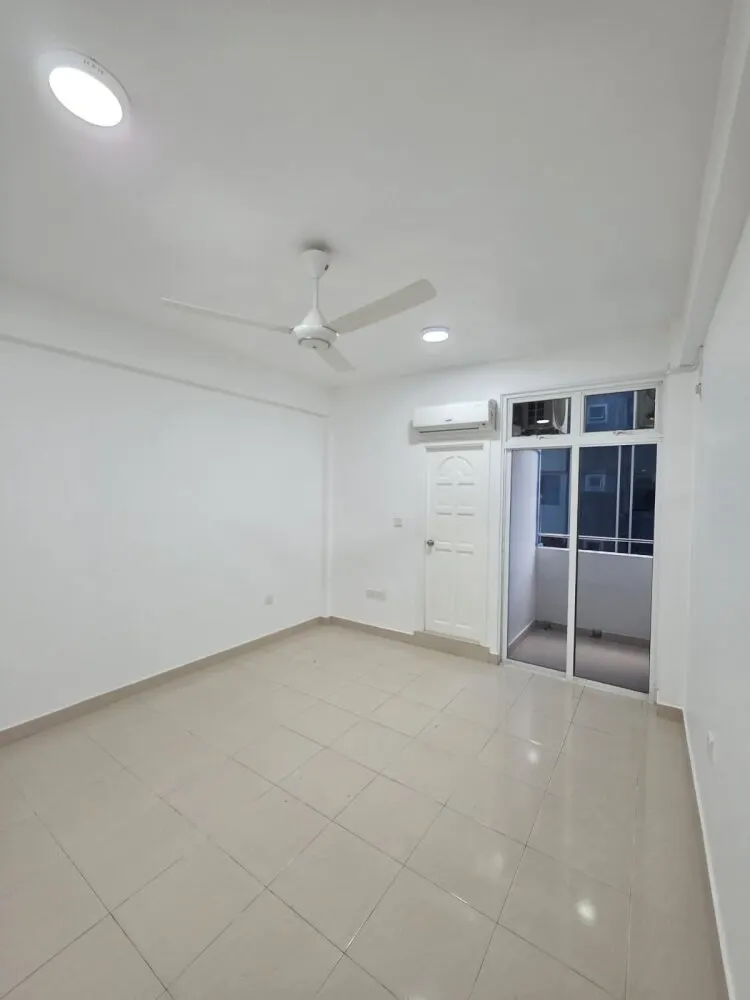 OFFICE SPACE FOR RENT - INNER MALDIVES BUIDLING - 4TH FLOOR