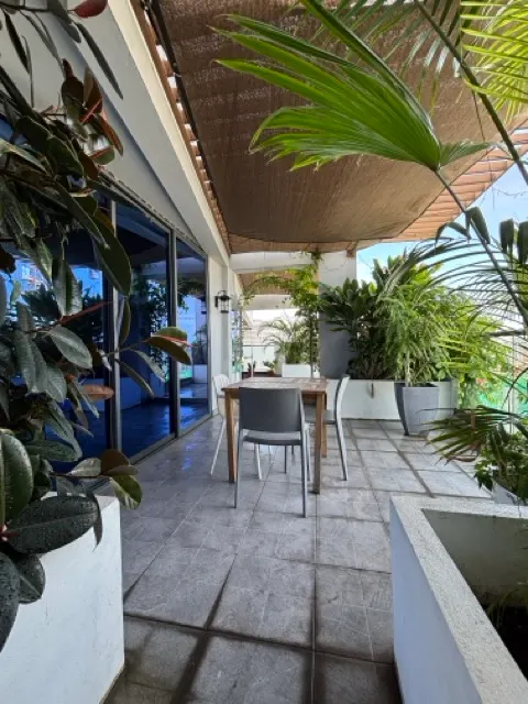 Penthouse for Sale, 3BD 3BTH Large Living and Dinning Area, Big Balcony Garden