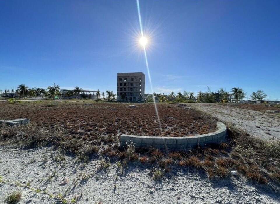 Corner-Plot-for-Sale-in-Feydhoo-Addu-City-Maldives-investments